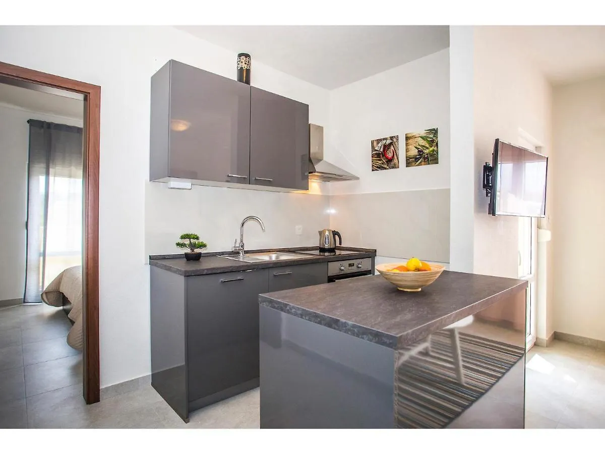 Olive Tree Apartments Split