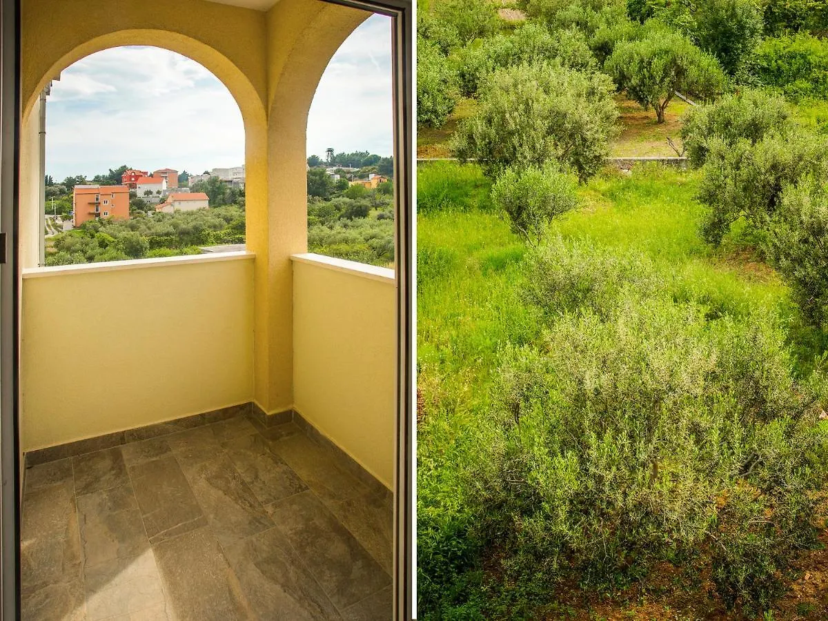 Olive Tree Apartments Split